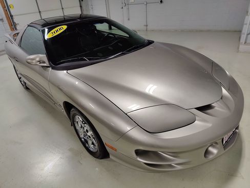 Used 2000 Pontiac Firebird Formula w/ Security Pkg image 3