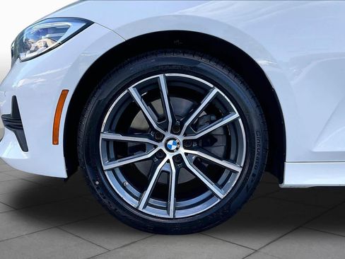 Used 2019 BMW 330i xDrive Sedan w/ Premium Package AWD/4WD image 10