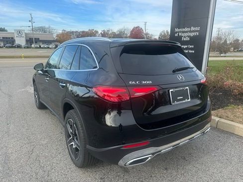 Used 2026 Mercedes-Benz GLC 300 4MATIC image 3