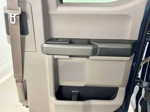 Used 2017 Ford F150 XLT w/ Equipment Group 302A Luxury image 14