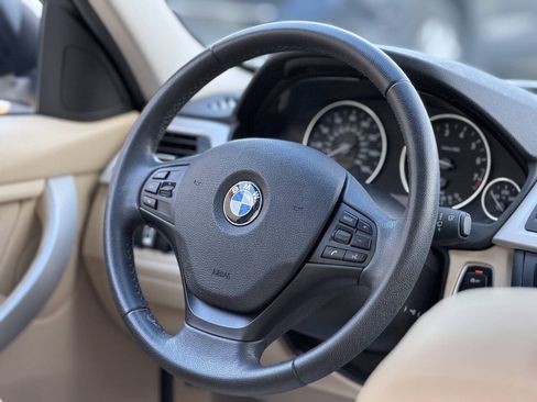 Used 2014 BMW 320i Sedan RWD image 15