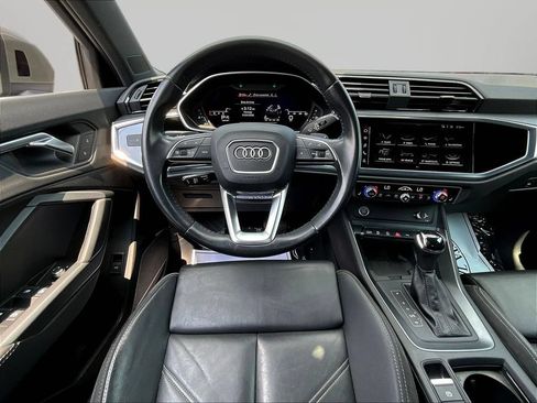 Used 2020 Audi Q3 2.0T Premium Plus w/ Premium Plus Package AWD/4WD image 8
