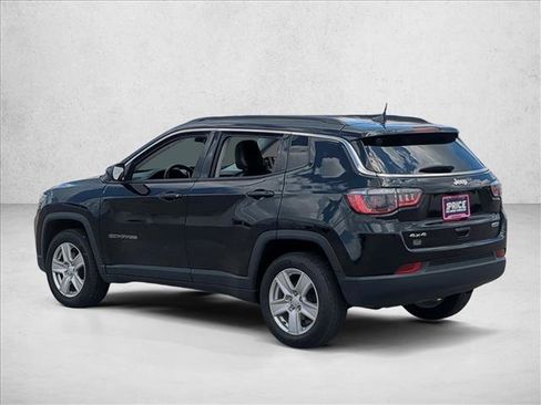 Used 2022 Jeep Compass Latitude w/ Convenience Group AWD/4WD image 16