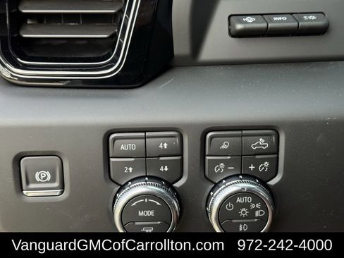 New 2026 GMC Sierra 2500 AT4 w/ AT4 Premium Plus Package image 19