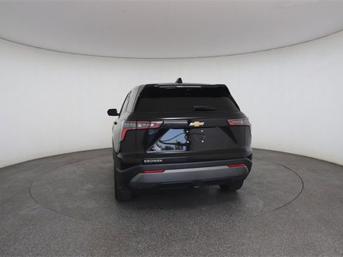 Used 2025 Chevrolet Equinox LT w/ Safety and Technology Package image 14