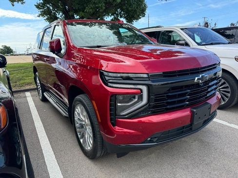 Used 2025 Chevrolet Tahoe RST w/ Comfort Package AWD/4WD image 4