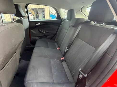 Used 2015 Ford Focus SE image 19