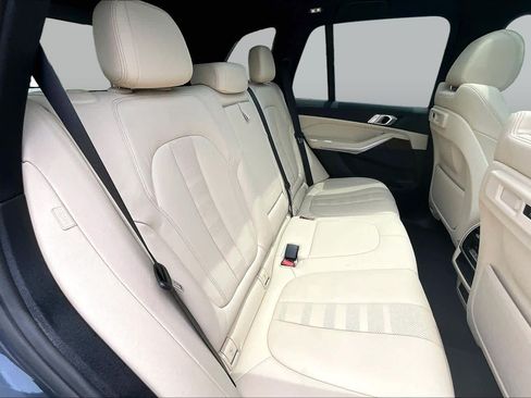Used 2022 BMW X5 xDrive40i w/ M Sport Package AWD/4WD image 20