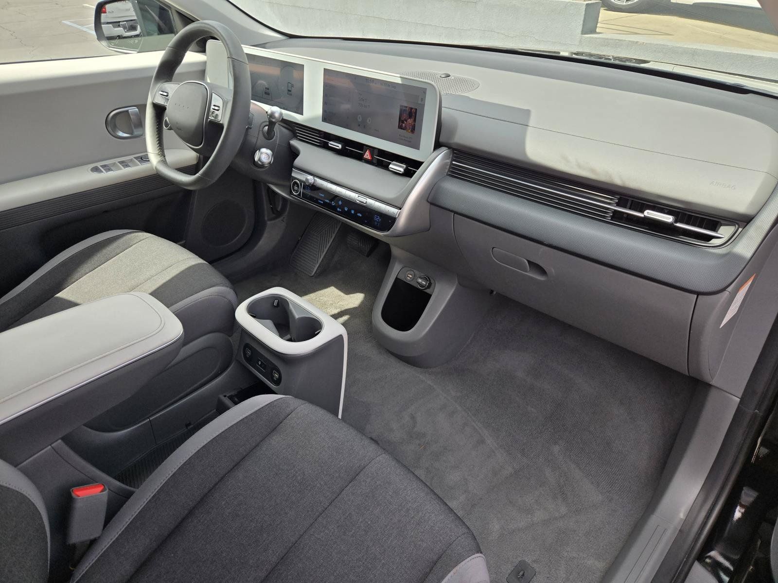 Used 2024 Hyundai Ioniq 5 SEL RWD image 31