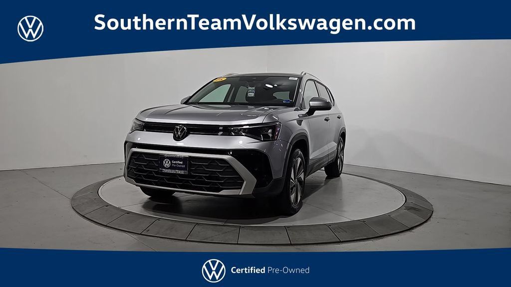 Used 2025 Volkswagen Taos SE w/ Panoramic Sunroof Package AWD/4WD 360° Tour