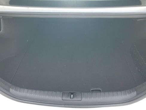 Used 2025 Genesis G70 2.5T AWD/4WD image 9
