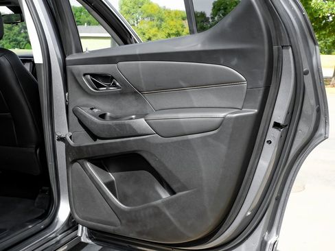 Used 2020 Chevrolet Traverse Premier image 55