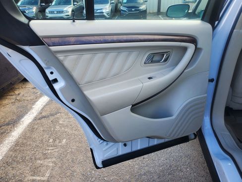 Used 2011 Ford Taurus Limited w/ 303A Rapid Spec Order Code image 21