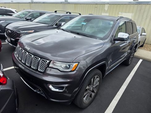 Used 2017 Jeep Grand Cherokee Overland w/ Jeep Active Safety Group image 1