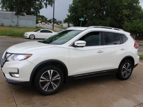 Used 2017 Nissan Rogue SL AWD/4WD image 4