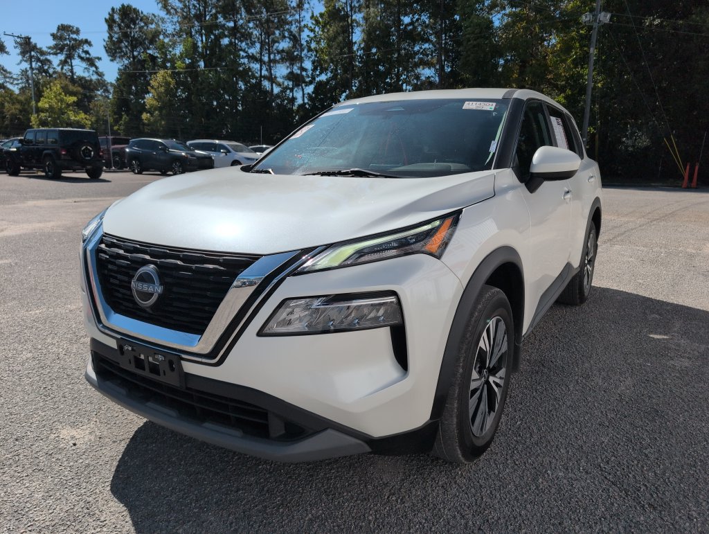 Used 2023 Nissan Rogue SV AWD/4WD image 4