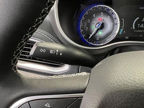 New 2026 Chrysler Pacifica Select image 41