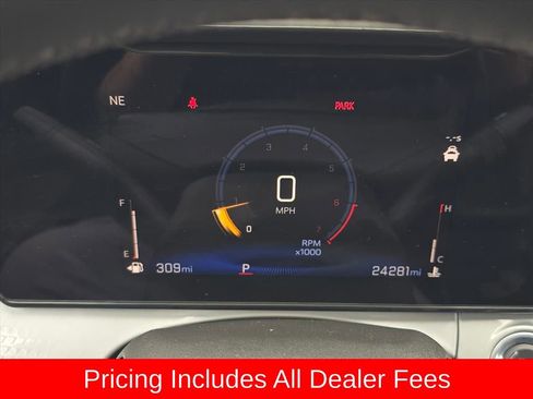 Used 2024 Chevrolet Trax LT w/ Driver Confidence Package FWD image 13