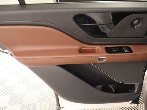 New 2026 Lincoln Aviator Reserve RWD image 18