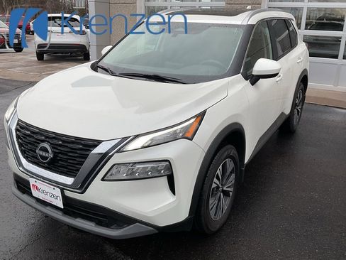 Used 2023 Nissan Rogue SV w/ SV Premium B Package image 1