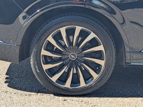 Used 2022 Lincoln Aviator Black Label Grand Touring image 7