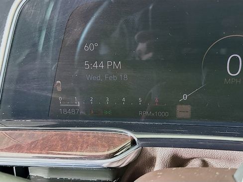 Used 2021 Cadillac Escalade Sport Platinum image 15