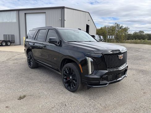 Used 2025 Cadillac Escalade V w/ LPO, ONYX Package image 1