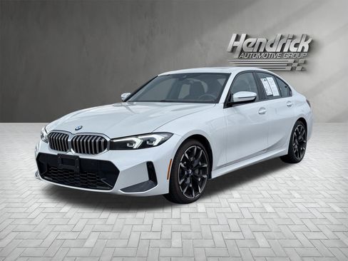 Used 2026 BMW 330i xDrive Sedan w/ M Sport Package AWD/4WD image 5