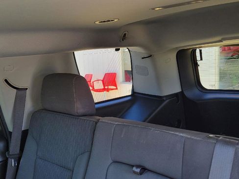 Used 2018 Chevrolet Tahoe LS image 6