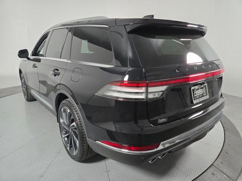 New 2026 Lincoln Aviator Reserve image 7