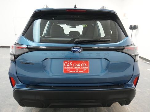 Used 2025 Subaru Forester image 7