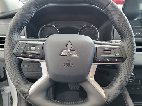 New 2026 Mitsubishi Outlander AWD image 16