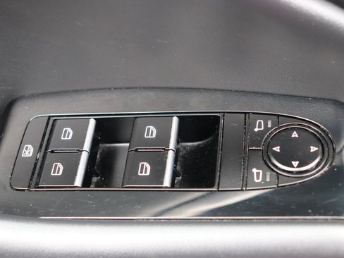 Used 2023 MAZDA MAZDA3 s image 44