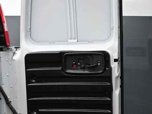 Used 2024 Chevrolet Express 3500 Extended w/ Driver Convenience Package image 18