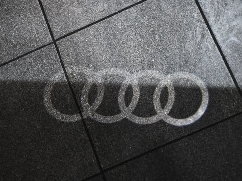 Used 2022 Audi Q8 Premium AWD/4WD image 22