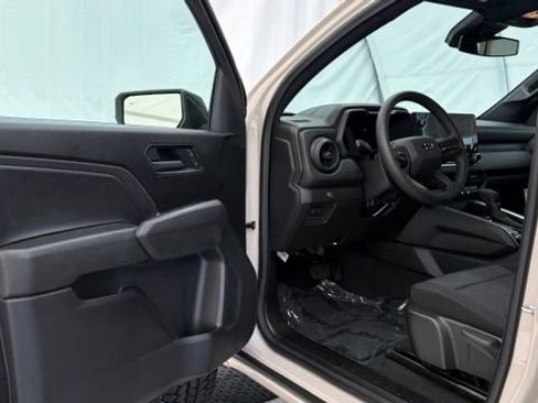 New 2026 Chevrolet Colorado Trail Boss AWD/4WD image 29
