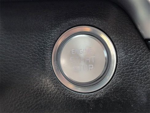 Used 2022 Kia Telluride SX w/ SX Prestige Package image 18