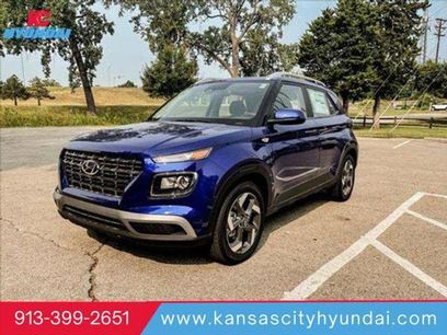 New 2025 Hyundai Venue SEL