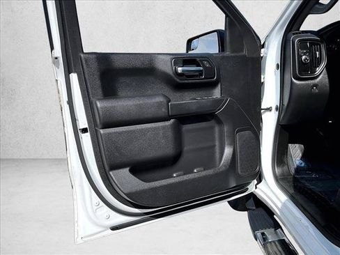Used 2023 Chevrolet Silverado 1500 Custom RWD image 18