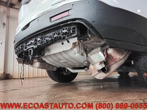 Used 2021 GMC Acadia AT4 w/ Technology Package image 18