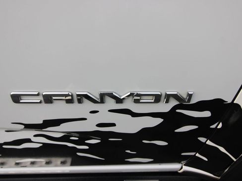 Used 2016 GMC Canyon SLE w/ Trailering Package image 34