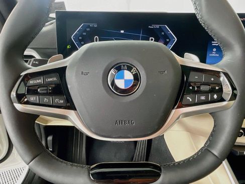 Used 2025 BMW 330i xDrive Sedan w/ Premium Package AWD/4WD image 14
