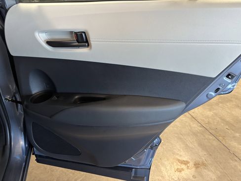 New 2026 Toyota Corolla Cross L image 32