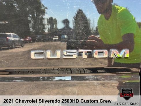 Used 2021 Chevrolet Silverado 2500 Custom w/ Custom Convenience Package AWD/4WD image 32