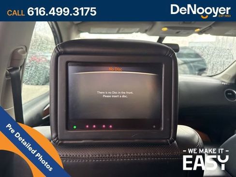 Used 2017 Nissan Pathfinder Platinum w/ Family Entertainment Package image 28