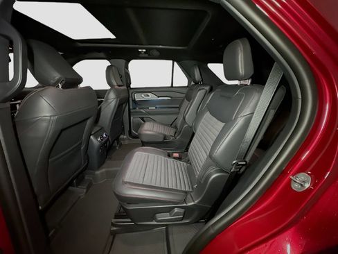 New 2026 Ford Explorer ST-Line w/ ST-Line Street Pack AWD/4WD image 29