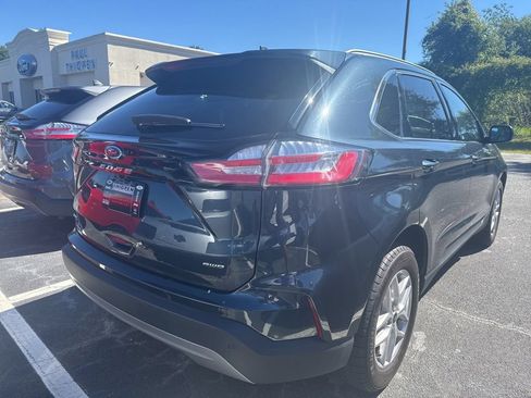 Certified 2024 Ford Edge SEL w/ Convenience Package AWD/4WD image 4