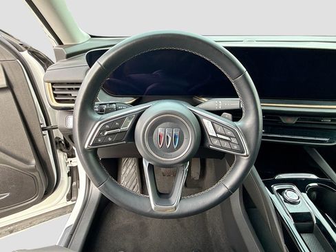 Used 2024 Buick Envision Avenir image 14