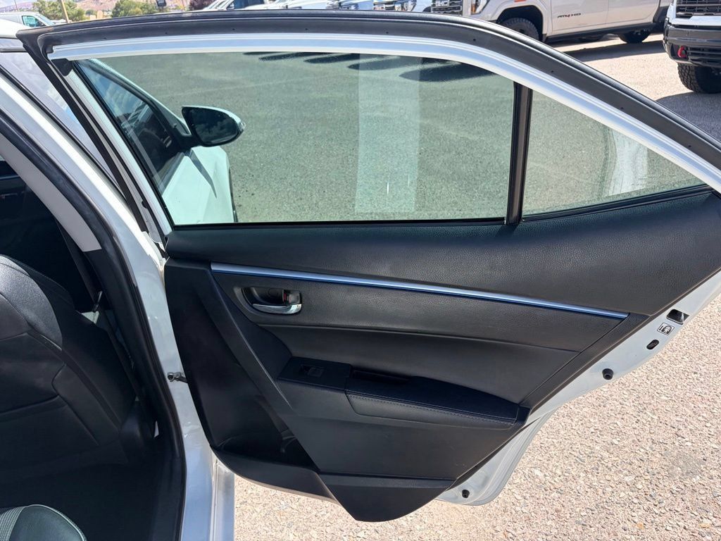 Used 2015 Toyota Corolla S FWD image 27