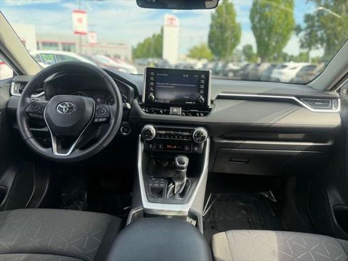 Certified 2020 Toyota RAV4 XLE w/ Convenience Package AWD/4WD image 22